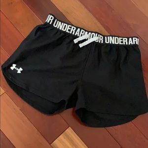 Under Armour Play Up black shorts